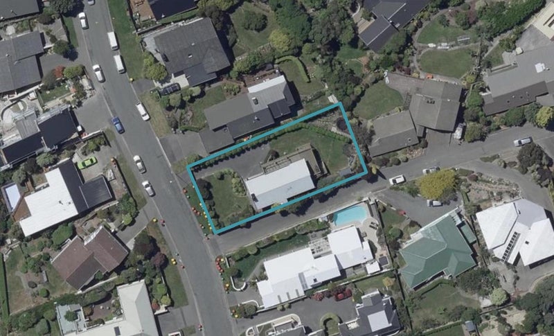 71 Cannon Hill Crescent, Mount Pleasant, Christchurch - Carousel 1