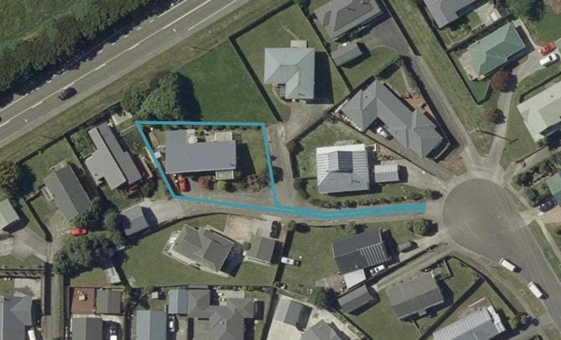 15 Lydia Place, Kelvin Grove, Palmerston North - Carousel 1