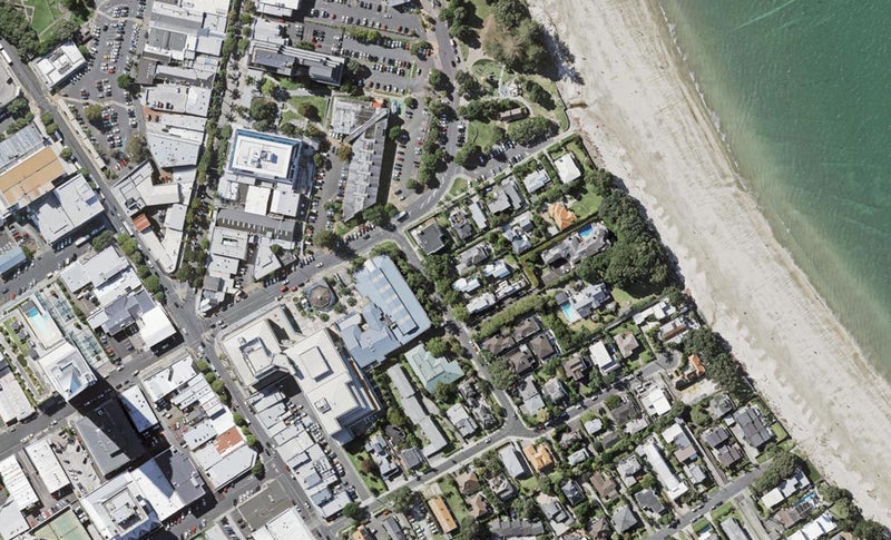 4 Gibbons Road, Takapuna, Auckland - Carousel 1