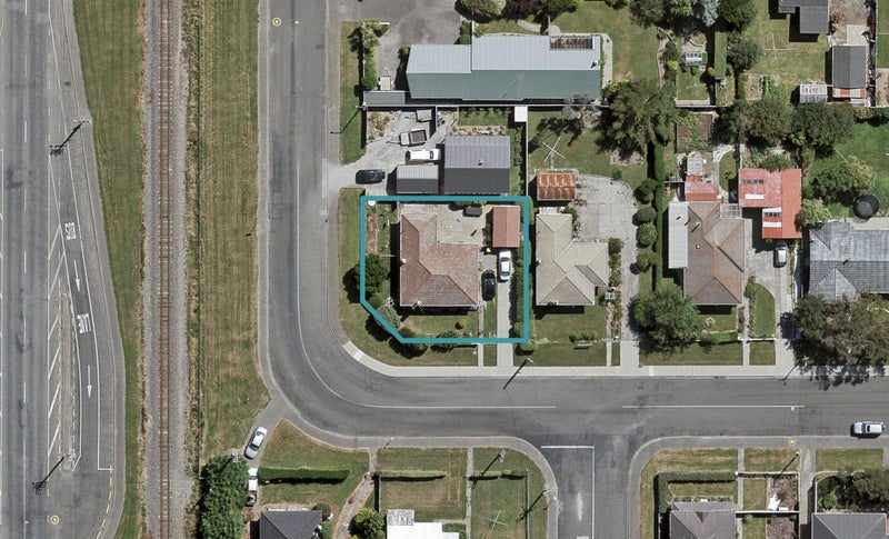 76 Wallace Street, Grasmere, Invercargill - Carousel 1