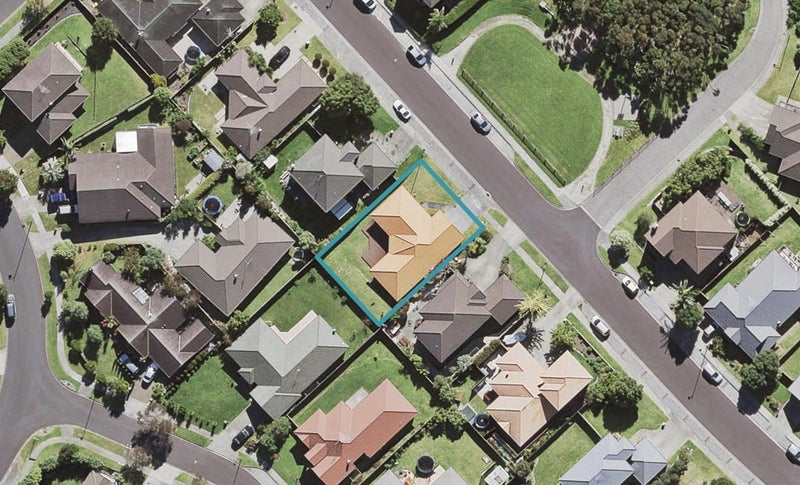 9 George Deane Place, Greenhithe, Auckland - Carousel 1