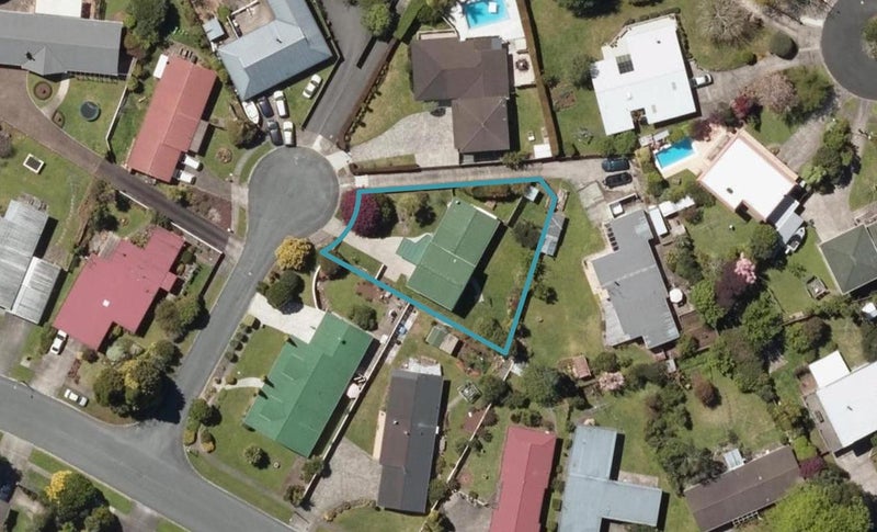 4 Blenheim Court, Kamo, Whangarei - Carousel 1