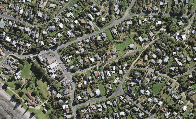 7 Ocean Road, Surfdale, Waiheke Island - Carousel 1