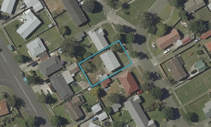 44 Halswell Crescent, Westbrook, Palmerston North - Carousel 1