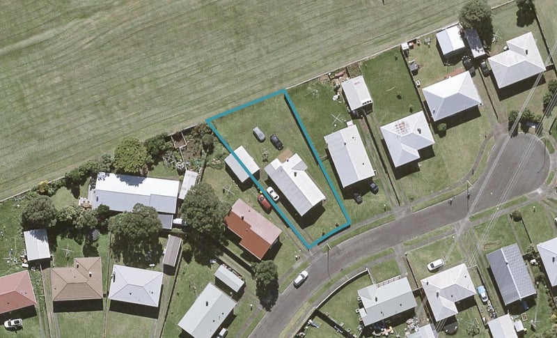 7 Tohora Place, Spotswood, New Plymouth - Carousel 1