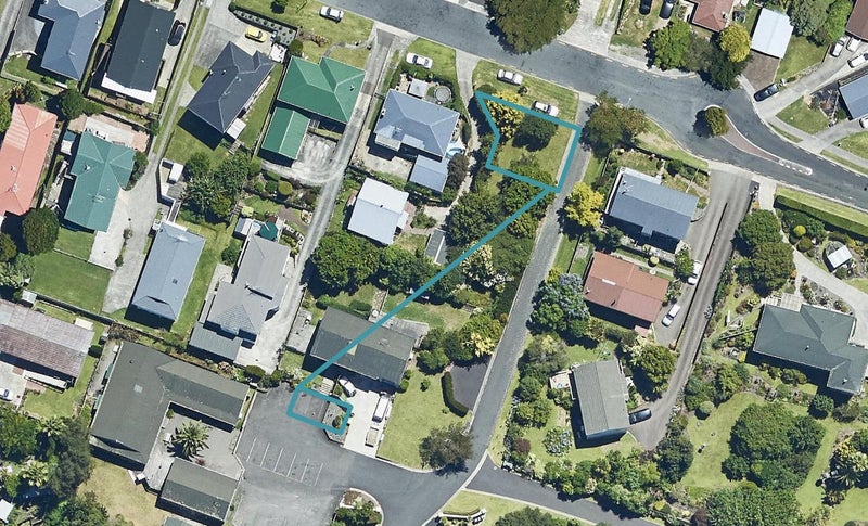2 Manchester Way, Judea, Tauranga - Carousel 1