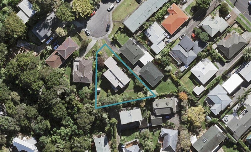 6 Nea Place, Hillcrest, Auckland - Carousel 1
