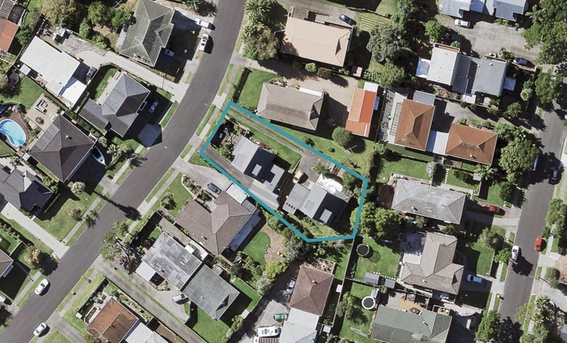 1/13 Anna Watson Road, Half Moon Bay, Auckland - Carousel 1