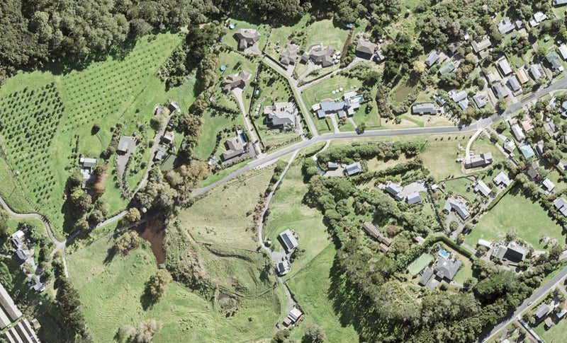 64 Cedar Terrace, Stanmore Bay, Whangaparaoa - Carousel 1