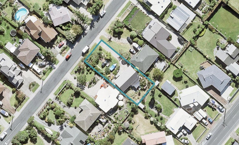 11 De Luen Avenue, Tindalls Beach, Whangaparaoa - Carousel 1