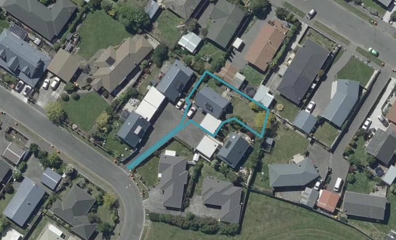 11 Seascape Gardens, Bromley, Christchurch - Carousel 1