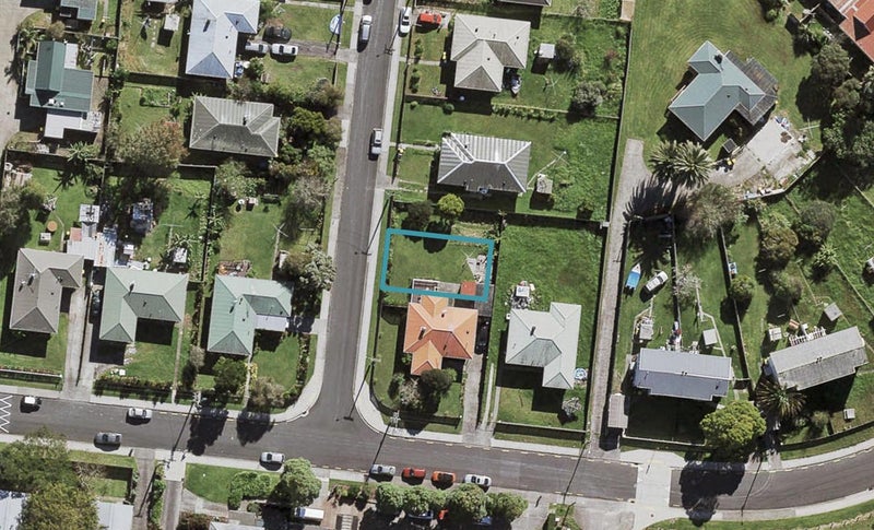 3 Richardson Place, Northcote, Auckland - Carousel 1