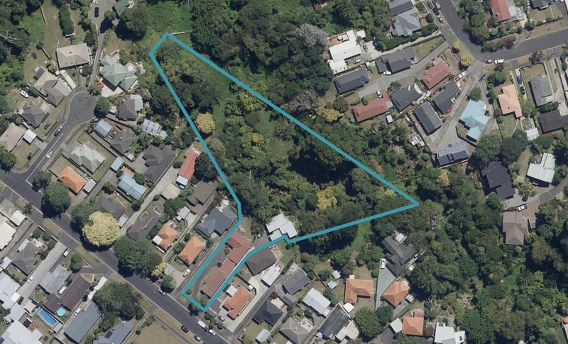 42B Casey Avenue, Fairfield, Hamilton - Carousel 1