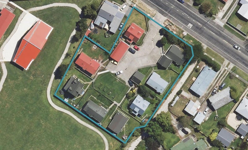 1 Mildura Place, Kaiti, Gisborne - Carousel 1