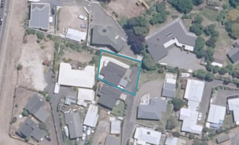 2/13 Tobin Place, Richmond Heights, Taupō - Carousel 1