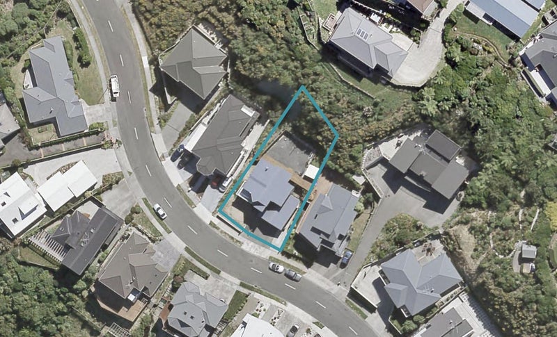 85 Cedar Street, Maungaraki, Lower Hutt - Carousel 1