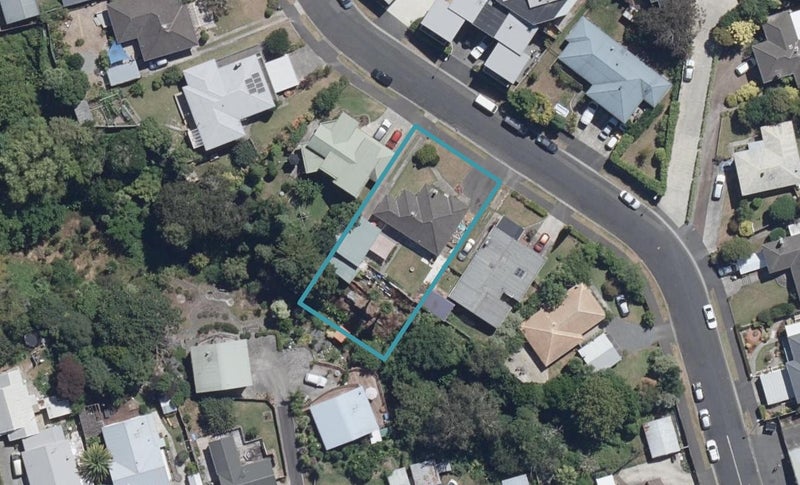 7 Kelvin Place, Hamilton East, Hamilton - Carousel 1