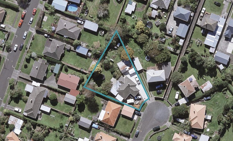 9 Hawkins Street, Vogeltown, New Plymouth - Carousel 1