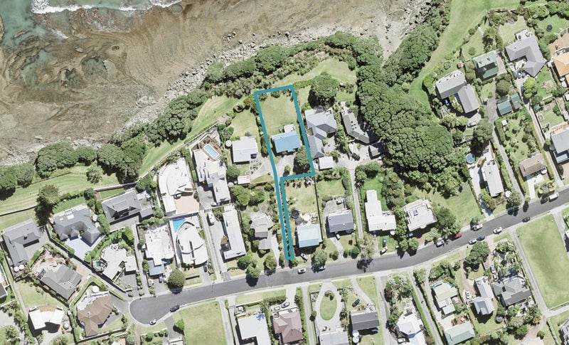 30 Pacific Parade, Army Bay, Whangaparaoa - Carousel 1