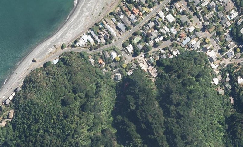8C Tawa Street, Eastbourne, Lower Hutt - Carousel 1