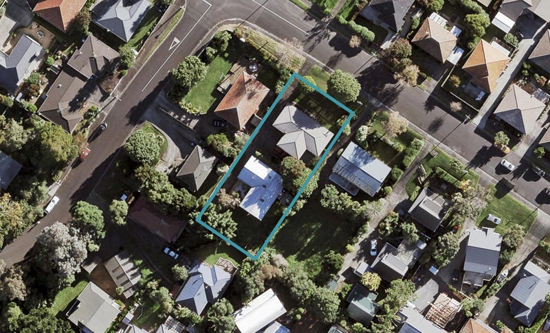 58 Alverston Street, Waterview, Auckland - Carousel 1