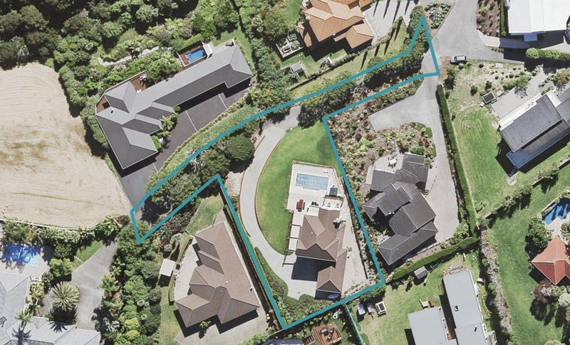 215C Schnapper Rock Road, Schnapper Rock, Auckland - Carousel 1