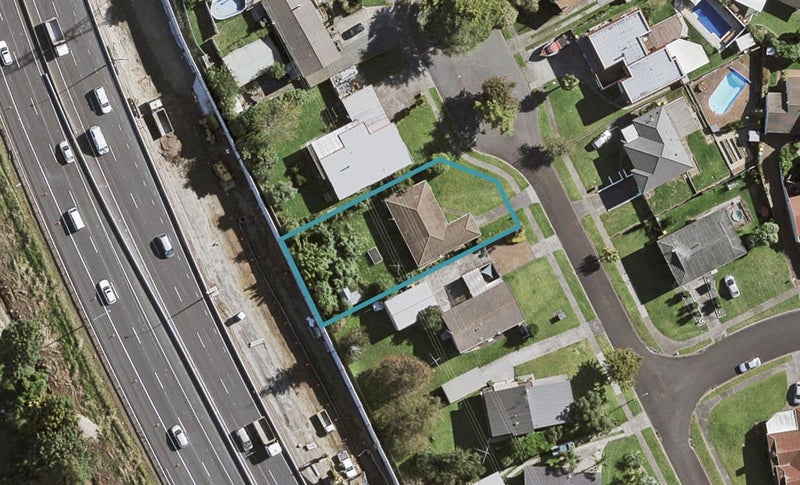 39 Balgowan Terrace, Conifer Grove, Takanini - Carousel 1