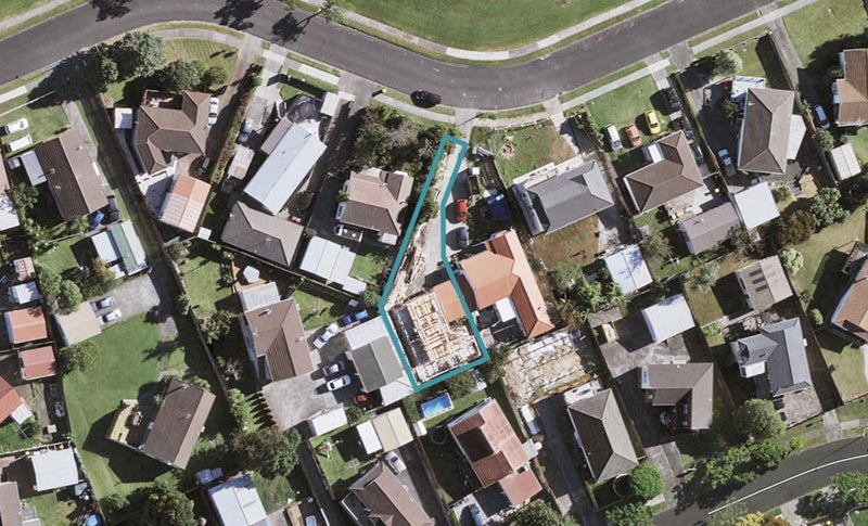 13A Aronia Way, Goodwood Heights, Auckland - Carousel 1