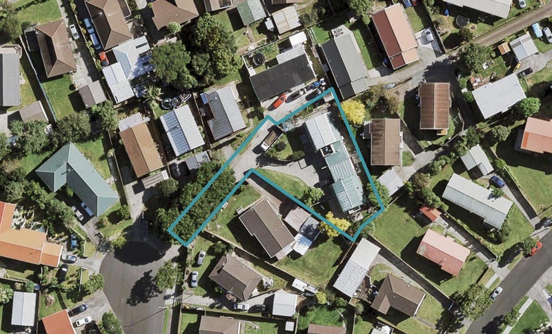 2/9 Barcroft Place, Clendon Park, Auckland - Carousel 1