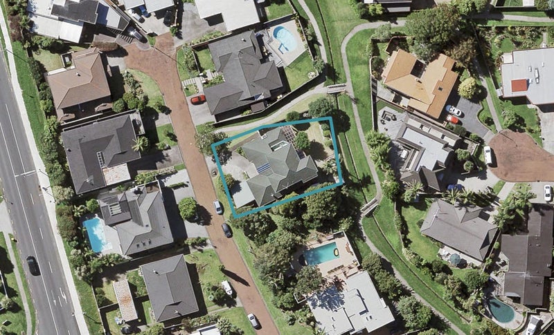 7 Poseidon Place, Half Moon Bay, Auckland - Carousel 1