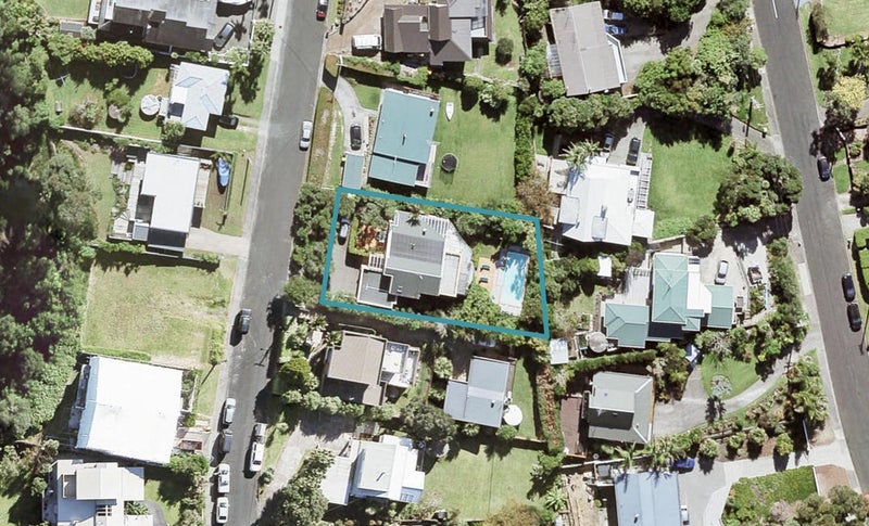41 Ardern Avenue, Stanmore Bay, Whangaparāoa - Carousel 1