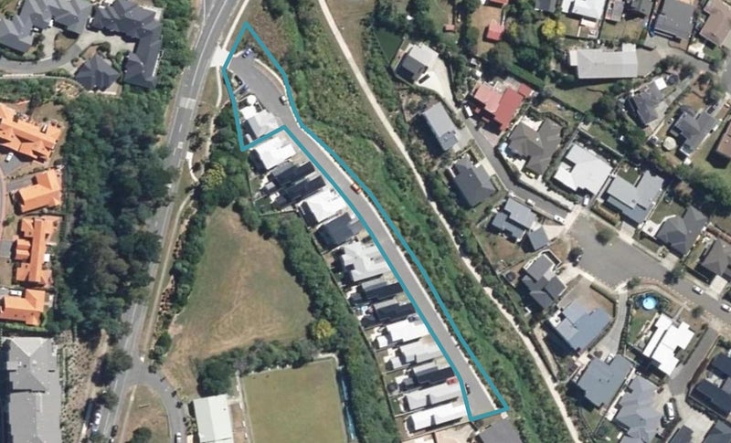 2 Glide Lane, Whitby, Porirua - Carousel 1