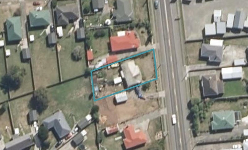 77 Bridge Street, Bulls - Carousel 1