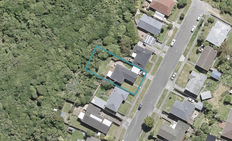 69 Waipounamu Drive, Kelson, Lower Hutt - Carousel 1