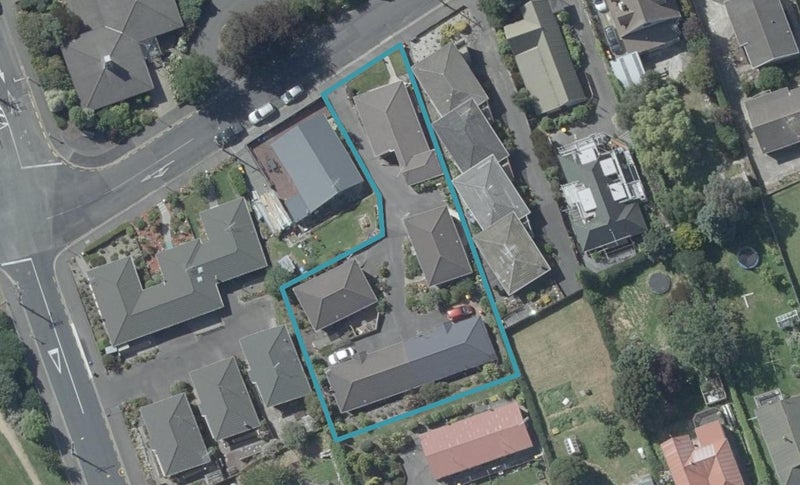 24D Shand Street, Green Island, Dunedin - Carousel 1