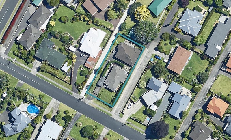 75 Smiths Road, Matua, Tauranga - Carousel 1