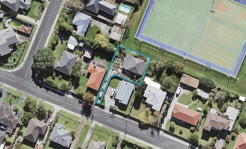21A Nile Road, Kelston, Auckland - Carousel 1