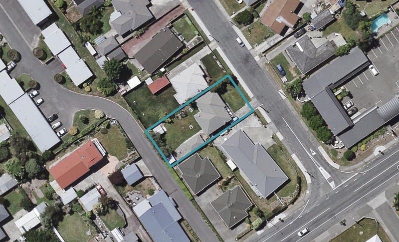 225 Tudor Avenue, Mayfair, Hastings - Carousel 1