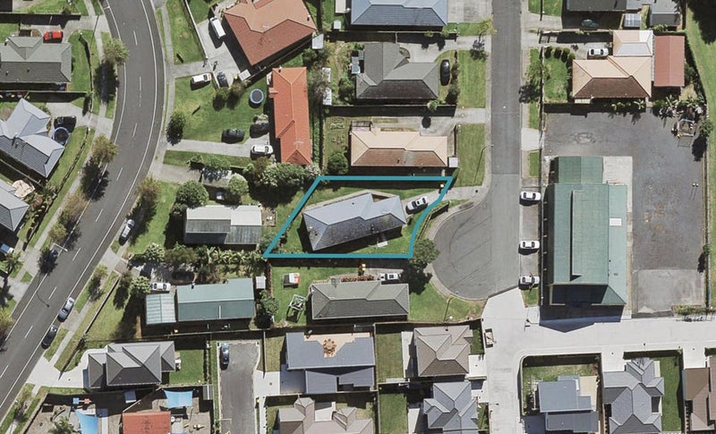 35 Freda Place, Favona, Auckland - Carousel 1