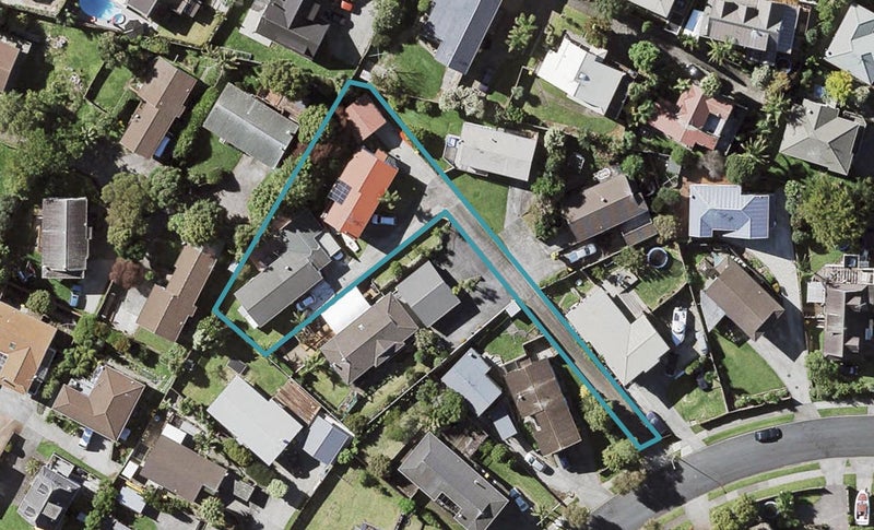 2/46 Sandgate Avenue, Botany Downs, Auckland - Carousel 1