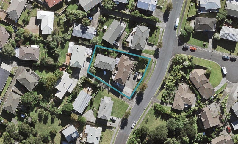 1/21 Witheford Drive, Bayview, North Shore City - Carousel 1
