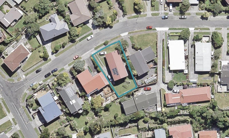 23 Reese Jones Grove, Maungaraki, Lower Hutt - Carousel 1