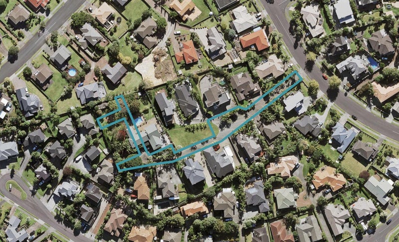 10/90 Picasso Drive, West Harbour, Auckland - Carousel 1