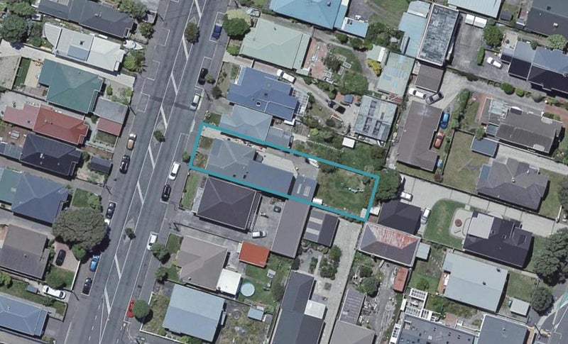35 Derwent Street, Island Bay, Wellington - Carousel 1
