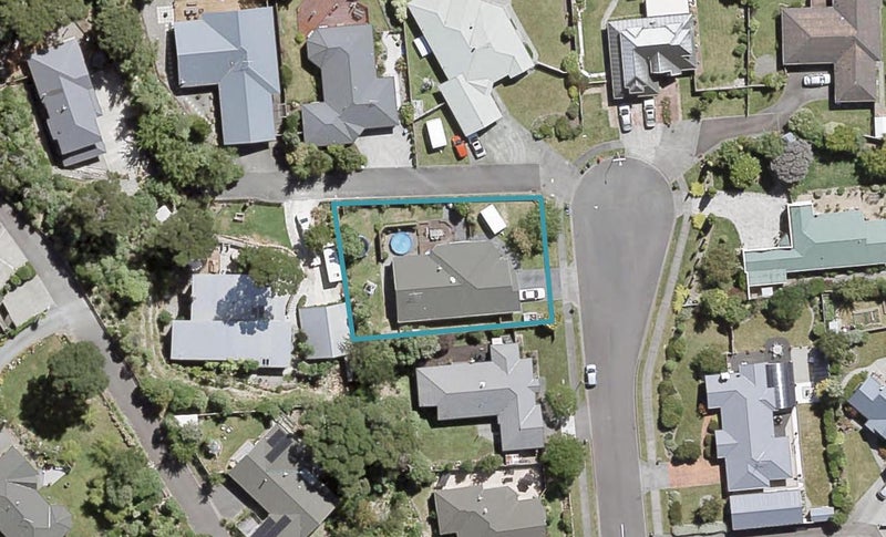 25 Carlow Grove, Birchville, Upper Hutt - Carousel 1