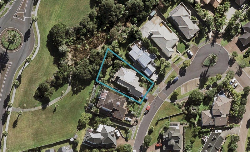 18 Tyrico Close, Unsworth Heights, Auckland - Carousel 1