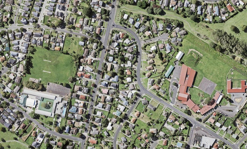 1/11 Farringdon Street, Glen Innes, Auckland - Carousel 1