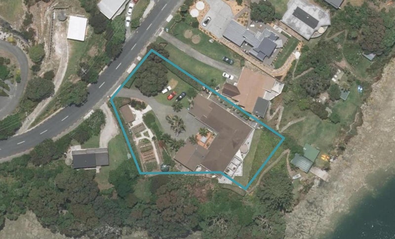 52 Wintle Street, Mangawhai Heads, Mangawhai - Carousel 1