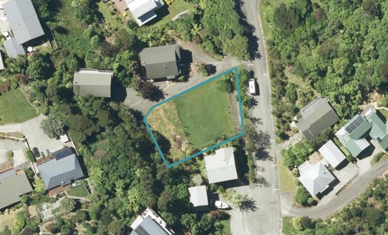 19 Amelia Crescent, Waikawa, Picton - Carousel 1