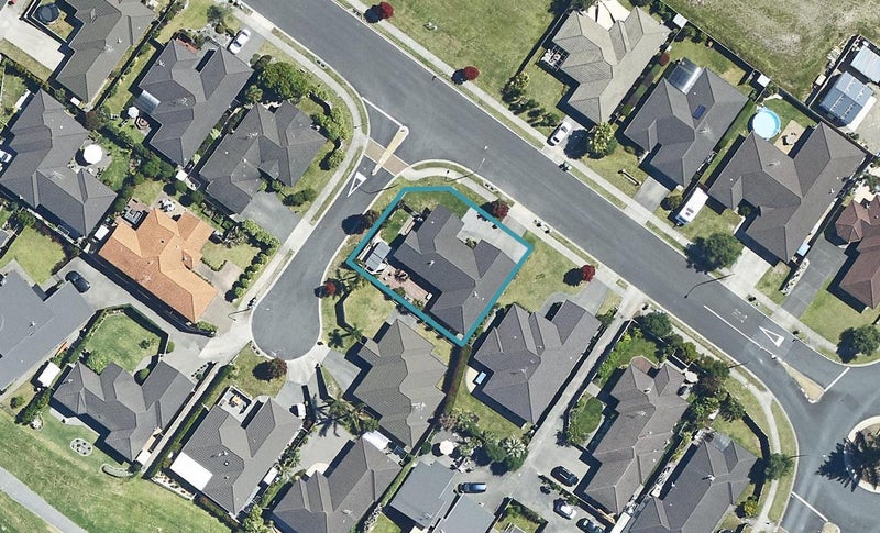 1 Paul Close, Papamoa Beach, Papamoa - Carousel 1